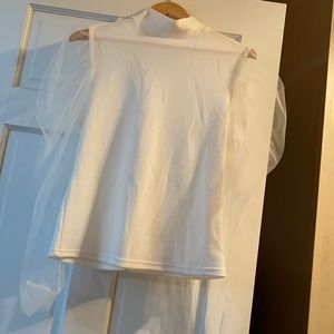 Shein women blouse size L puffy sleeves